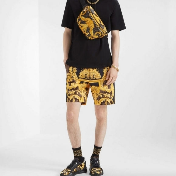 Fendance Fendi Flow sneaker 2022, suede Street Style. main image 4
